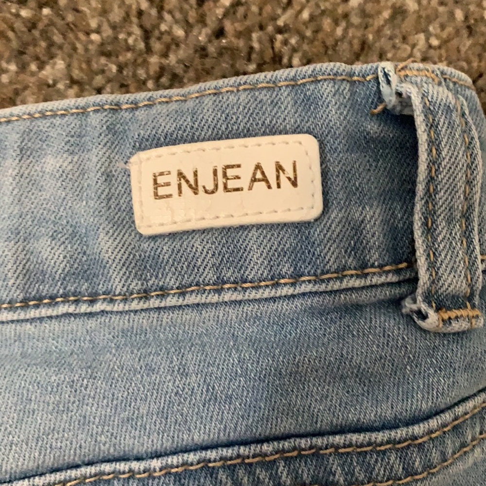 denim shorts - Picture 3 of 4